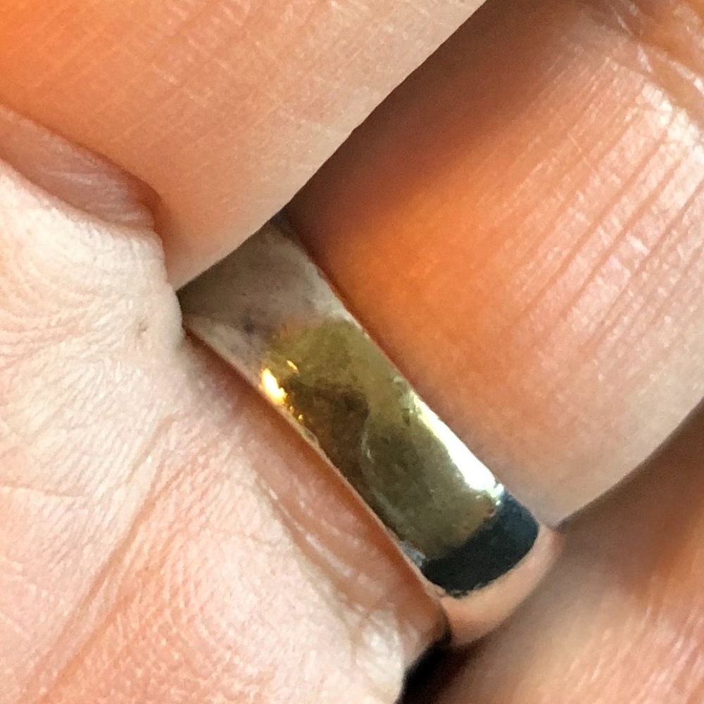 Onyx ring surrounded by many jewel tones - Picture 3 of 5